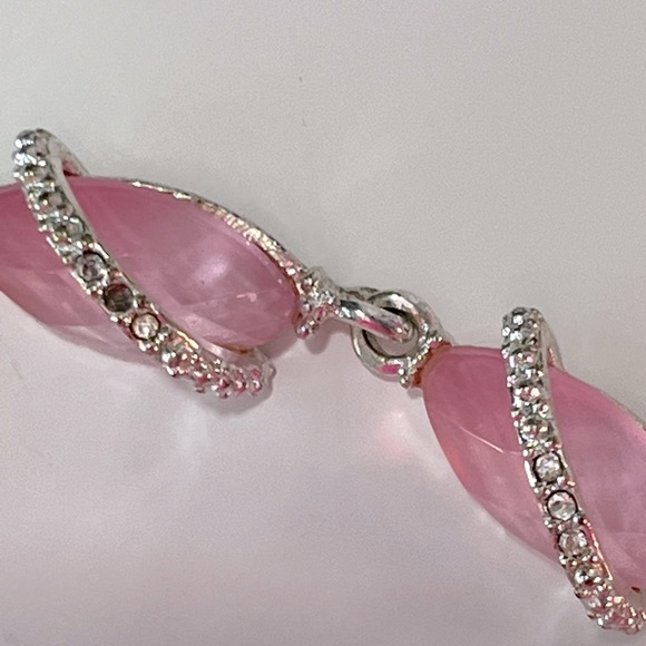 Pink bracelet - Picture 2 of 4